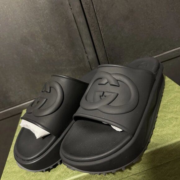 Gucci Mens Interlocking GG Black Sliders Sandals - Picture 1 of 5